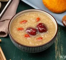 Red Date and Goji Berry Porridge