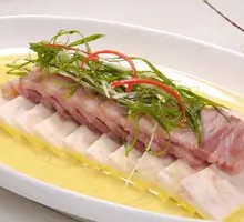 Steamed Taro with Salted Pork