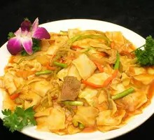 Vegetable Egg Beef Noodles