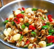 Spicy Frog Legs in Dry Pot