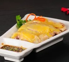 Boiled Chicken with Ginger and Scallion