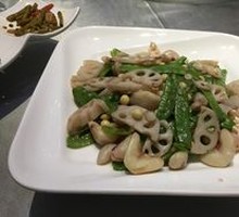 Ginkgo Nut Stir-fried Lotus Root and Snow Peas