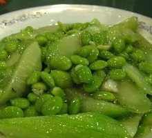 Loofah and Edamame Stir-Fry