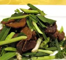 Stir-fried Lamb Offal with Garlic