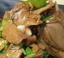 Stir-Fried Lamb with Garlic