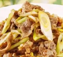 Shandong Scallion Stir-Fried Beef