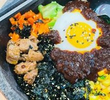 Intangible Heritage Stone Pot Rice