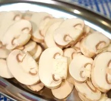 White Mushrooms (Perfect with Chicken Soup)