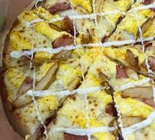 American-style Bacon & Potato Pizza