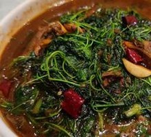 Clam and Shepherd's Purse Stir-fry