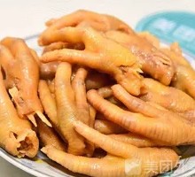 Spiced Braised Chicken Feet