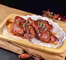 Charcoal-Grilled Pig Trotters