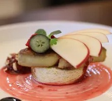 Pan-Seared Foie Gras with Strawberries