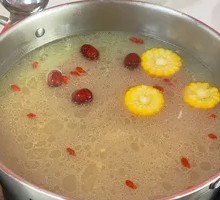 Simmered Beef Bone Clear Soup Pot