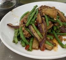 Eggplant and Green Beans Stir-fry