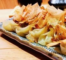 Osaka-style Pan-fried Dumplings