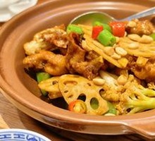 Sichuan-style Dry Pot Frog with Green Peppercorns