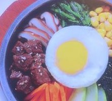 招牌牛肉石锅拌饭