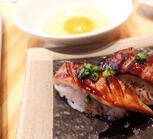 Tuna Maki Foie Gras Sushi