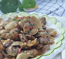Spicy Stir-Fried Clams