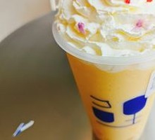 Mango Ice Cream Smoothie