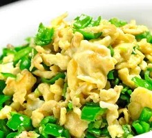Egg with Green Chili