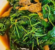 Water Spinach and Clam Dish