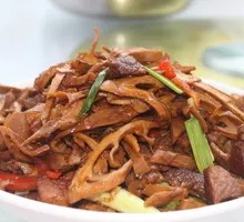 Dried Bamboo Shoots with Pork Slices