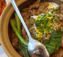 Beef and Pork Rib Clay Pot Rice