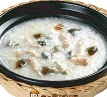 Stone Pot Century Egg and Pork Porridge