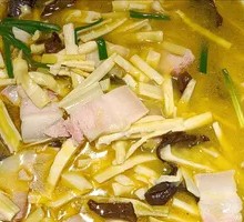 Braised Bamboo Shoots with Salted Pork