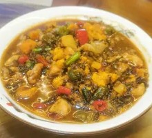 Fish Roe and Fish Bladder Stir-fried with Garlic