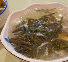 Silver Fish and Water Shield Soup