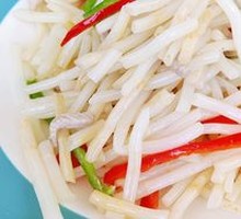 Bamboo Root Stir-Fried with Shredded Pork