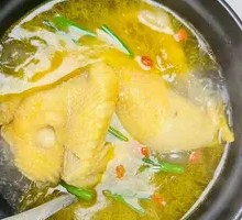 Rural Clay Pot Chicken Soup with Mushrooms