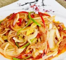 Onion and Pork Fillet Rice Bowl