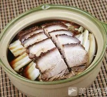 Stewed Pork and Mushroom Noodles