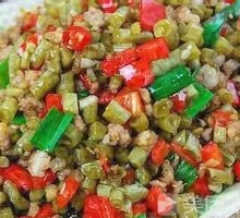 Sour Pickled Beans with Minced Pork