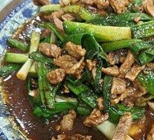 Stir-Fried Lamb with Garlic