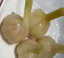 Sweet Pickled Garlic