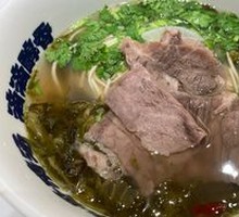 Sour Cabbage Beef Noodles