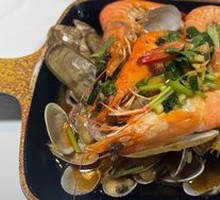 Mixed Seafood in Sauce