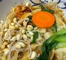 Oil-Poured Noodles with Meat-filled Flatbread