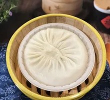 Crab Roe Soup Dumplings