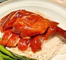 Signature Roast Goose Leg Rice