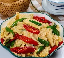 Stir-Fried Tofu Skin