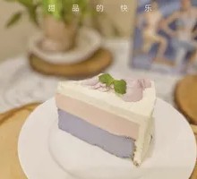 Basque Strawberry Cheesecake