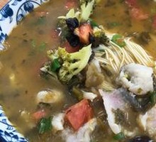 Sour Cabbage Black Fish Noodles