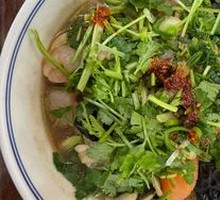 Fresh Shrimp and Scallop Noodles