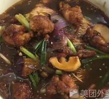Sauce-Braised Frog Noodles
